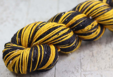 RED GOLD WHITE: SW Merino Wool/Donegal Tweed - Hand dyed self-striping DK yarn - KANSAS CITY