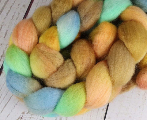 POOLSIDE SUNSET: Kent Romney - 4.0 oz - Hand dyed spinning wool - roving