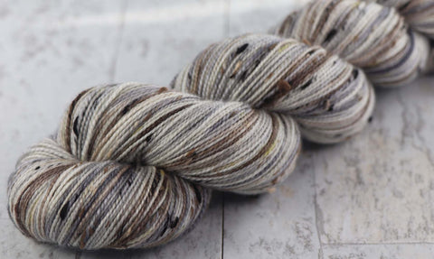 SPRINGTIME BLOOMS: SW Merino-Silk - Hand dyed Speckled Variegated sock yarn - 600 yards