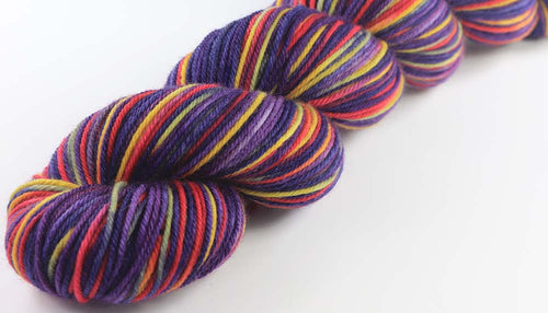 RAGING SUNSET SC: SW Merino-Nylon - DK Weight - Hand dyed variegated yarn