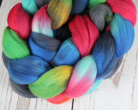 WINTER SUNSET SC 3: Targhee Bamboo Silk Wool Top - 5 oz - Hand dyed spinning wool