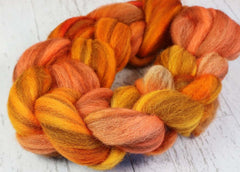 A STUDY IN ORANGE: Striped Shetland roving - 2.0 oz - Hand dyed spinning wool
