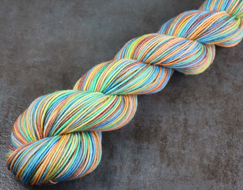 LAST SUNSET AT TURTLE BAY 2: SW Merino/Nylon - Hand dyed Variegated sock yarn / 50gr skein