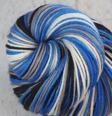 BLUE GRAY BLACK WHITE : SW Merino - Self-striping Hand dyed Worsted yarn - DETROIT