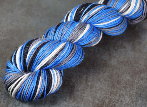 BLUE GRAY BLACK WHITE: SW Merino-Nylon - Self-striping Hand dyed DK yarn (long stripe) - DETROIT