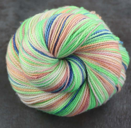 NORTHERN LIGHTS YURT: SW Merino/Nylon - Hand dyed variegated sock yarn - tight twist