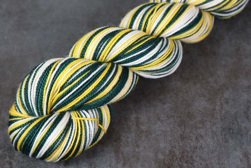 GREEN GOLD WHITE: SW Merino/Nylon - Self-striping Hand dyed Sock yarn - Tight twist - GREEN BAY, OAKLAND