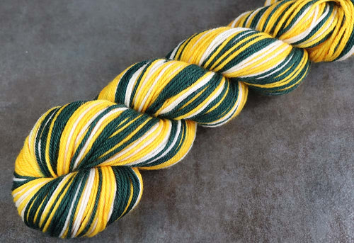 GREEN GOLD WHITE : SW Merino-Nylon - Self-Striping Hand dyed DK yarn (long stripe) - GREEN BAY, OAKLAND