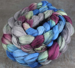 POISON DART FROG: Merino wool-Black Tencel - Hand dyed roving - 5oz