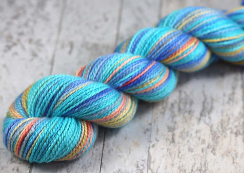 POOLSIDE SUNSET: SW Merino - Hand dyed variegated bulky weight yarn