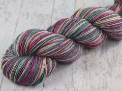 VINTAGE CHRISTMAS: SW Merino Lurex Sparkle - Hand dyed Variegated sock yarn