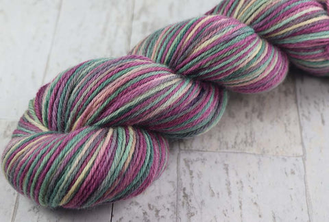 VINTAGE CHRISTMAS: SW Merino Lurex Sparkle - Hand dyed Variegated sock yarn