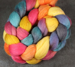 WAIMEA ROOSTER: Shaniko wool / Silk roving - Hand dyed spinning wool - 4.0 oz