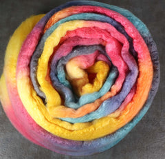 WAIMEA ROOSTER: Shaniko wool / Silk roving - Hand dyed spinning wool - 4.0 oz