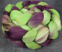 WINE ON A VINE: Targhee roving - 5.0 oz - Hand dyed wool spinning wool