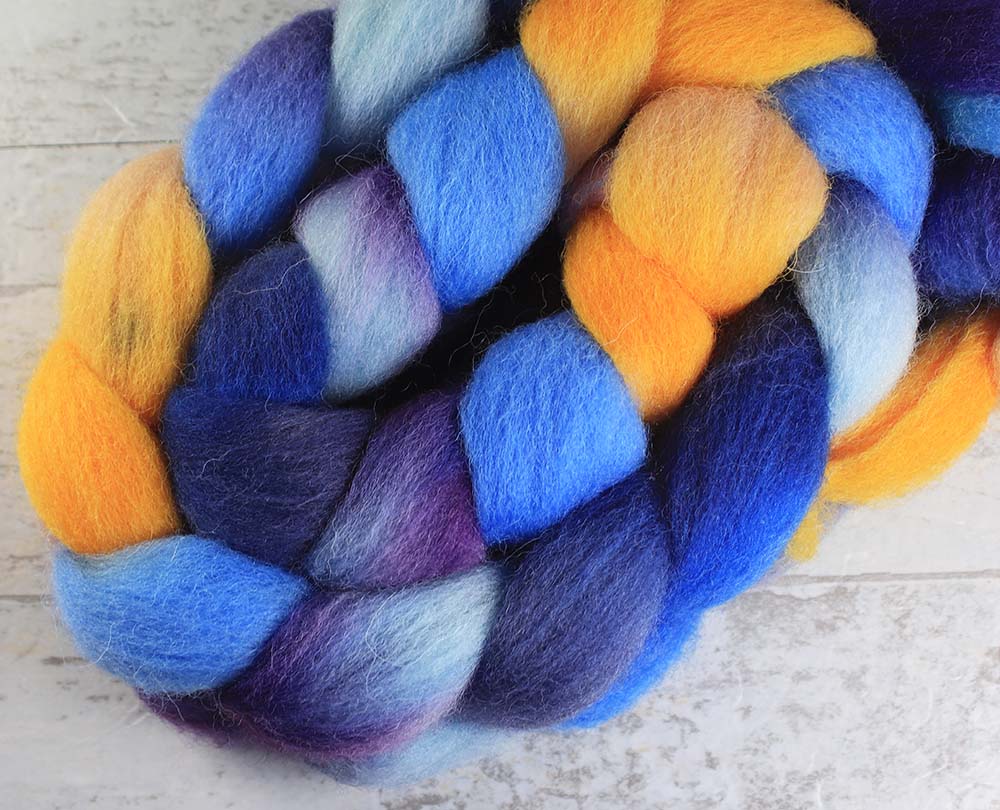 ALL THE WORLDS OCEANS: Kent Romney roving - 4.0 oz - Hand dyed spinning wool