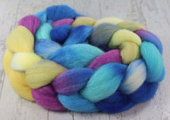 CASTLE CHRISTMAS: Kent Romney roving - 4.0 oz - Hand dyed spinning wool
