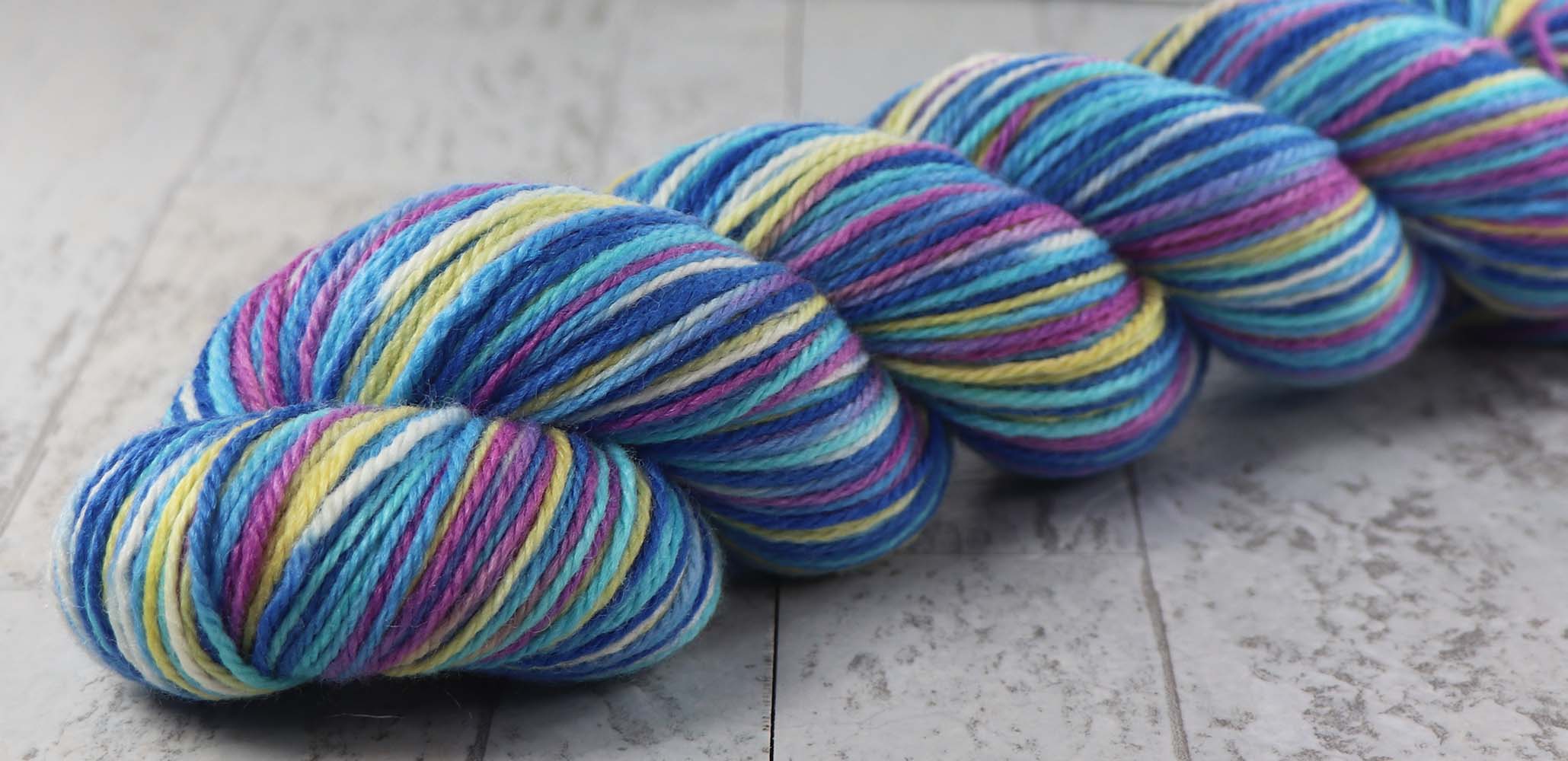 CASTLE CHRISTMAS: Polwarth / Silk - DK weight - Hand dyed Variegated yarn