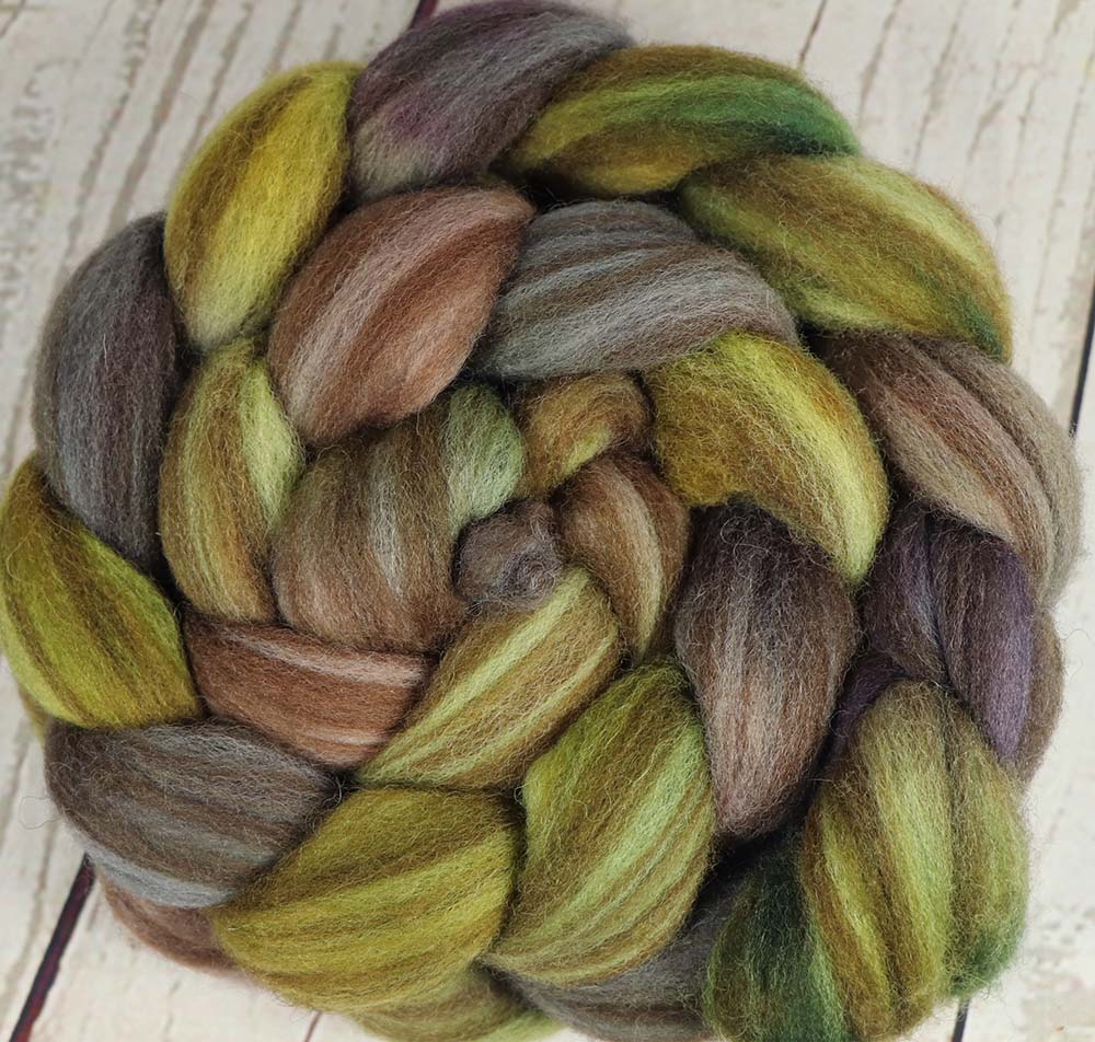 COFFEE BEANS & TEA LEAVES: Striped Shetland roving - 4.0 oz - Hand dyed spinning wool