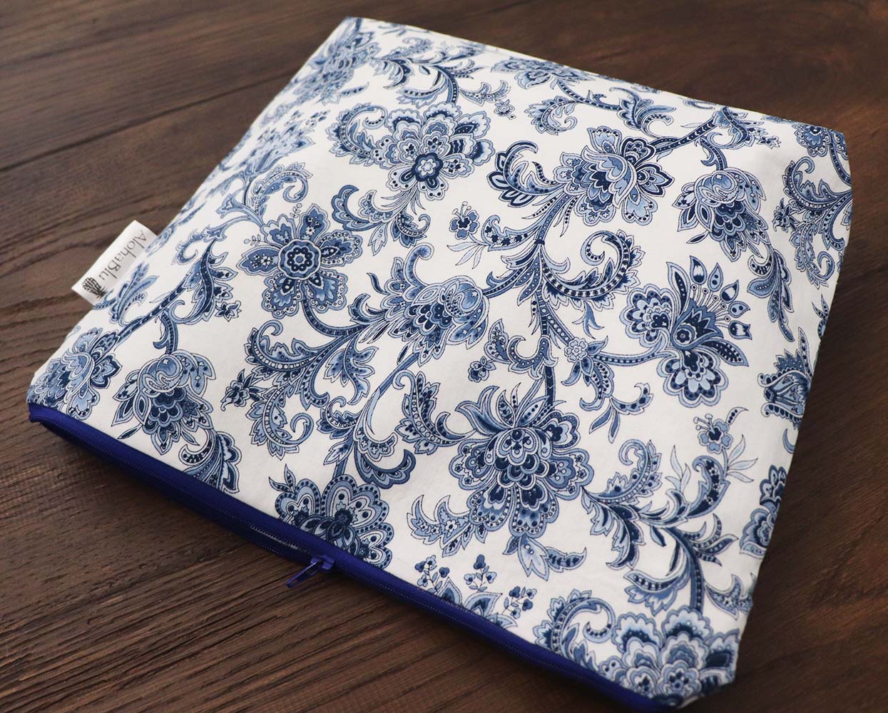 JACOBEAN (Blue) - Handmade zipper bag