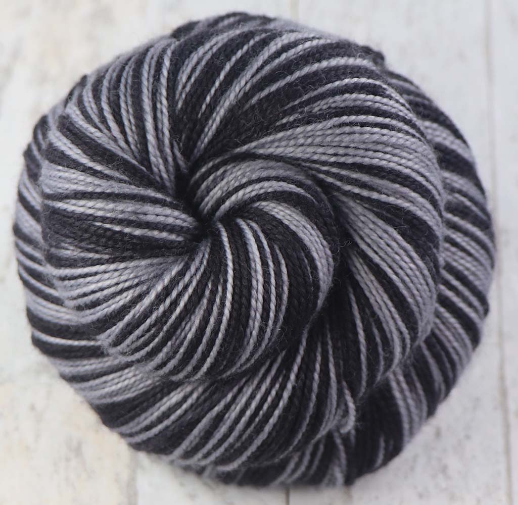 BLACK SILVER: SW Merino/Nylon - Self-striping Hand-dyed Sock Yarn/tight twist - LAS VEGAS, SAN ANTONIO, LOS ANGELES