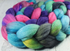 ROSE WINDOW: Shetland-Silk roving - 4.0 oz - Hand dyed spinning wool