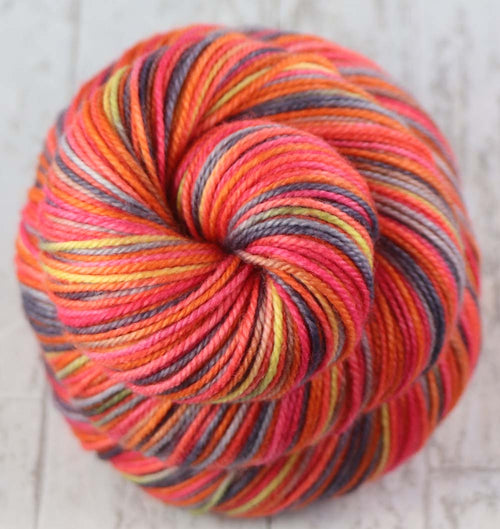 SARASOTA SUNSET: SW Merino-Nylon - Sport weight - Hand-dyed Variegated yarn