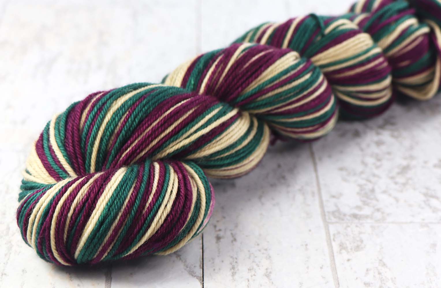 VINTAGE CHRISTMAS: SW Merino/Nylon - Self-Striping Hand Dyed DK yarn